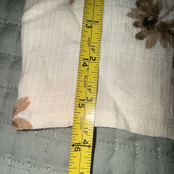 Altar'd State Cream Puff Sleeve Crop Blouse. Size Small. NWT - Picture 6 of 14